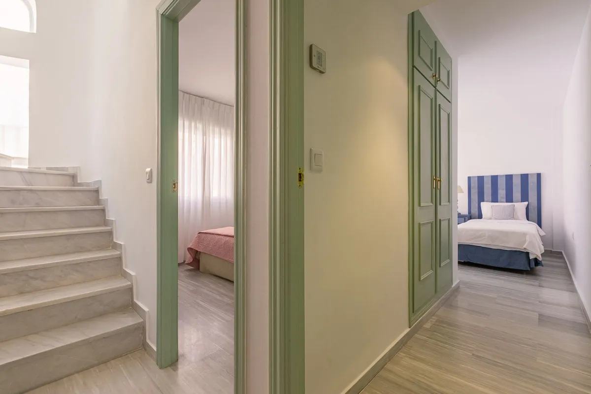 d5feaa26-5e0b-4c6c-b1a3-b2e3516fcbf2