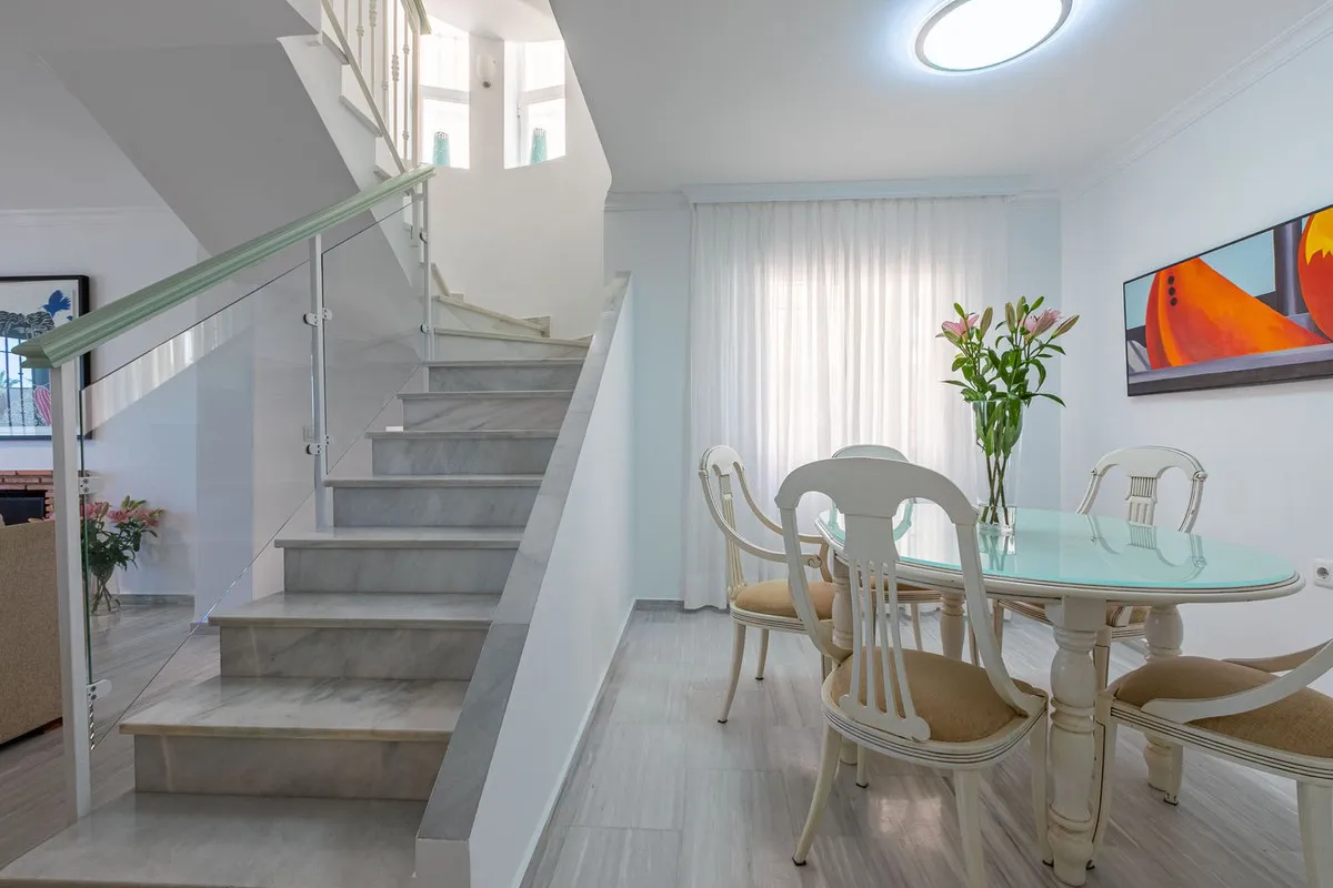 e4fee2b9-d065-4671-8ecd-104b42123bc2