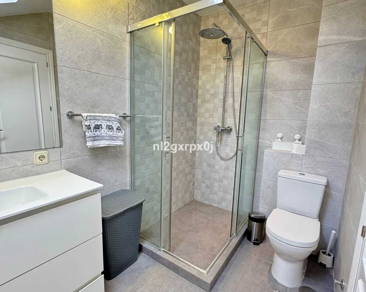 072f042e-a893-4e25-a433-58e3a567251e