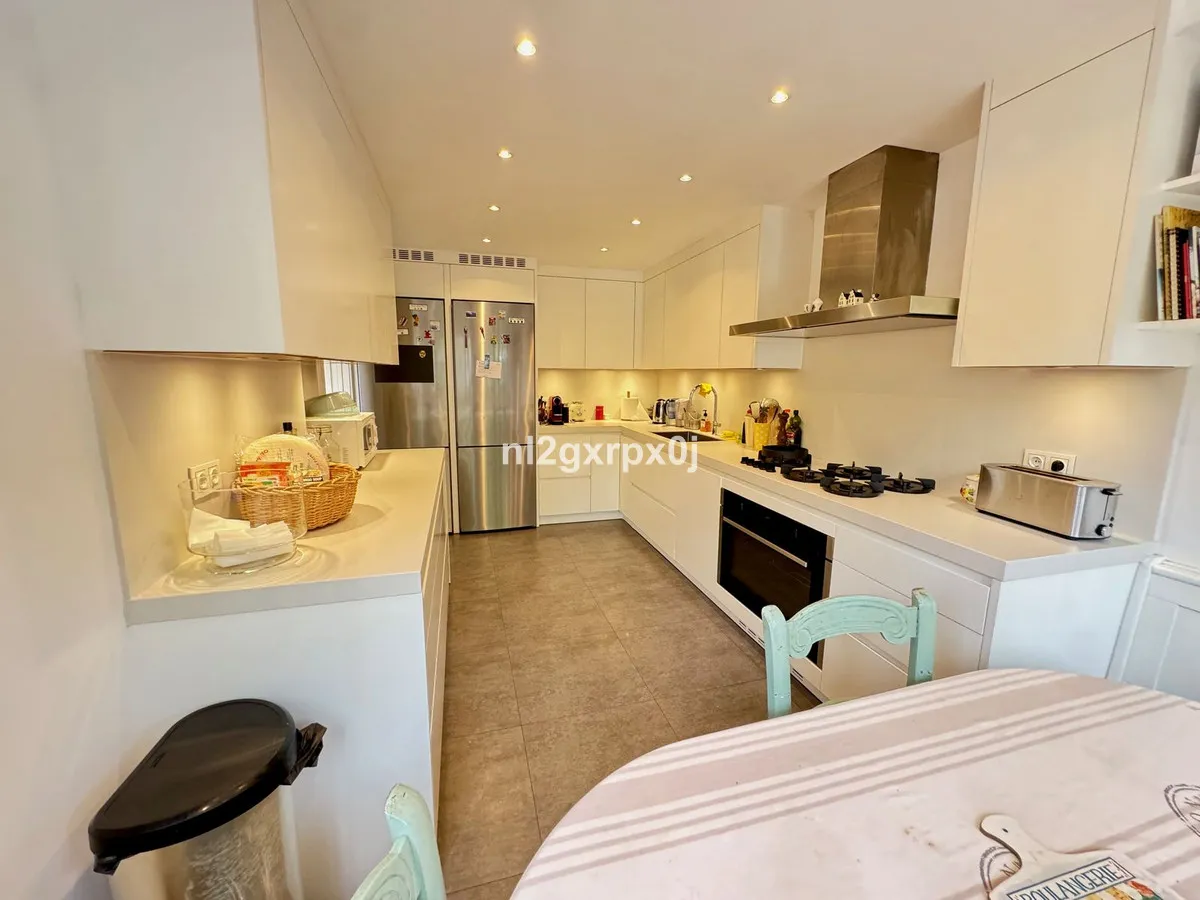 3f5f6bbb-d03e-4a9d-a84f-3cde4efcaa93