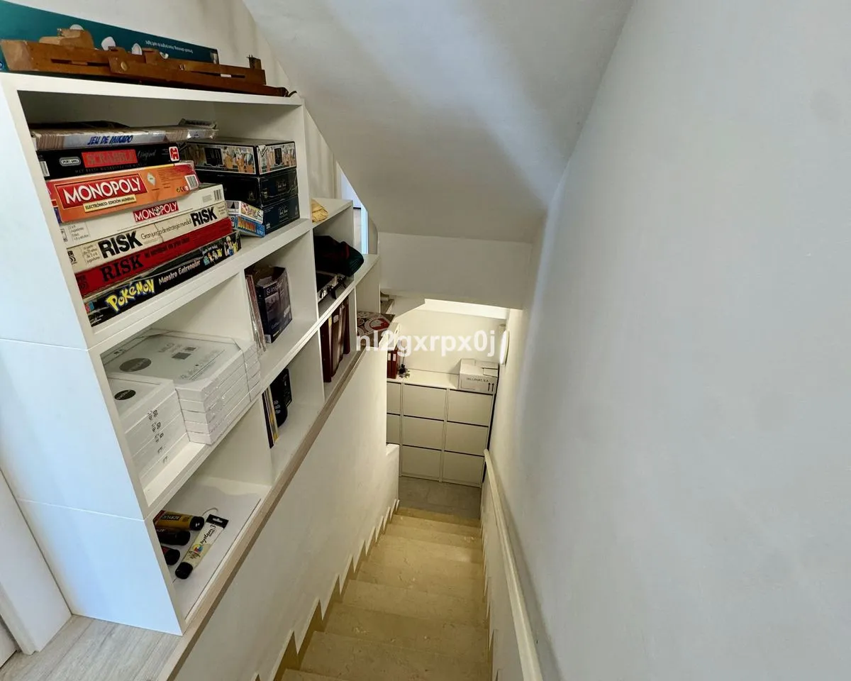 6eaa6957-dfcd-4789-a725-acac4e13ad82