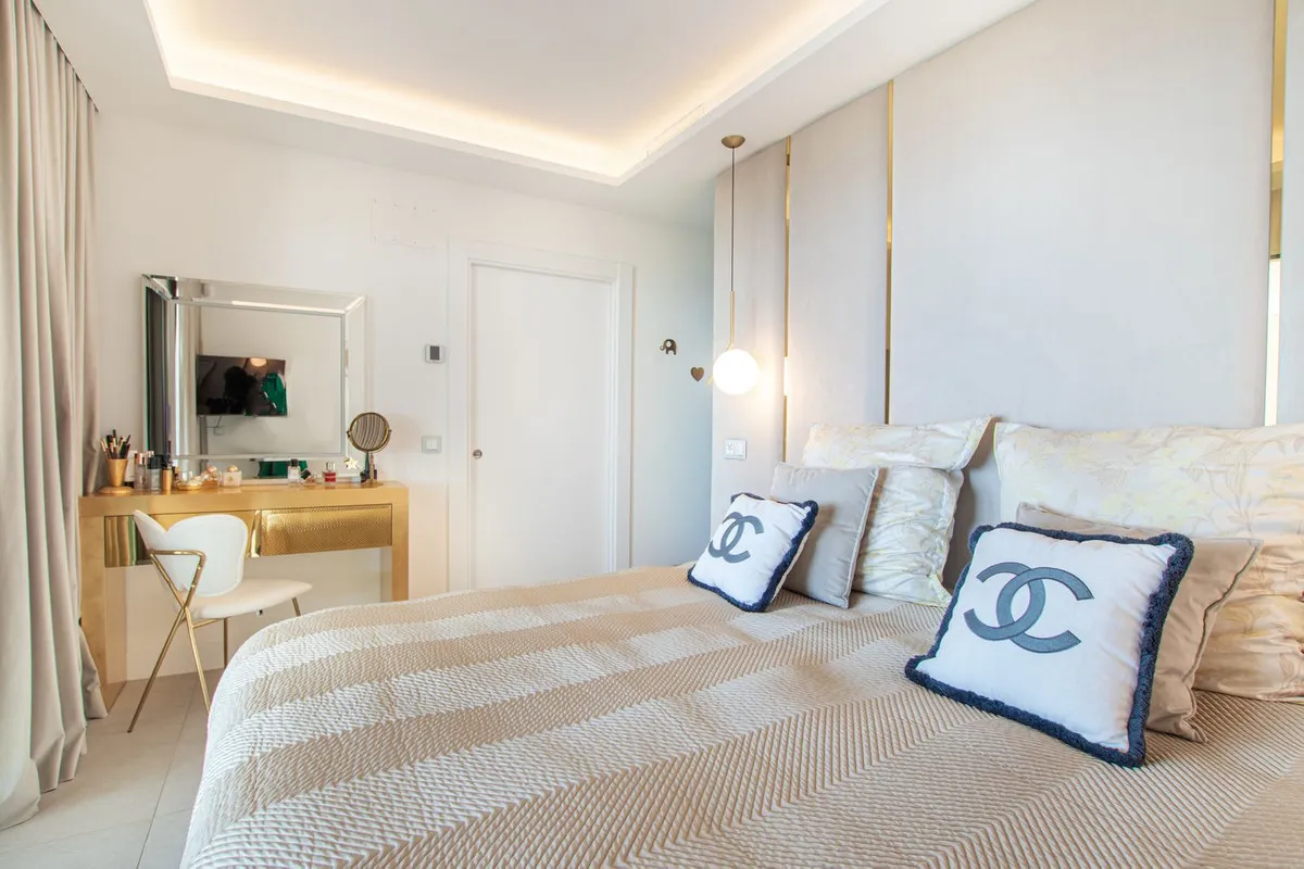 01ae0801-e340-4f62-9b70-cc490aa8f6eb