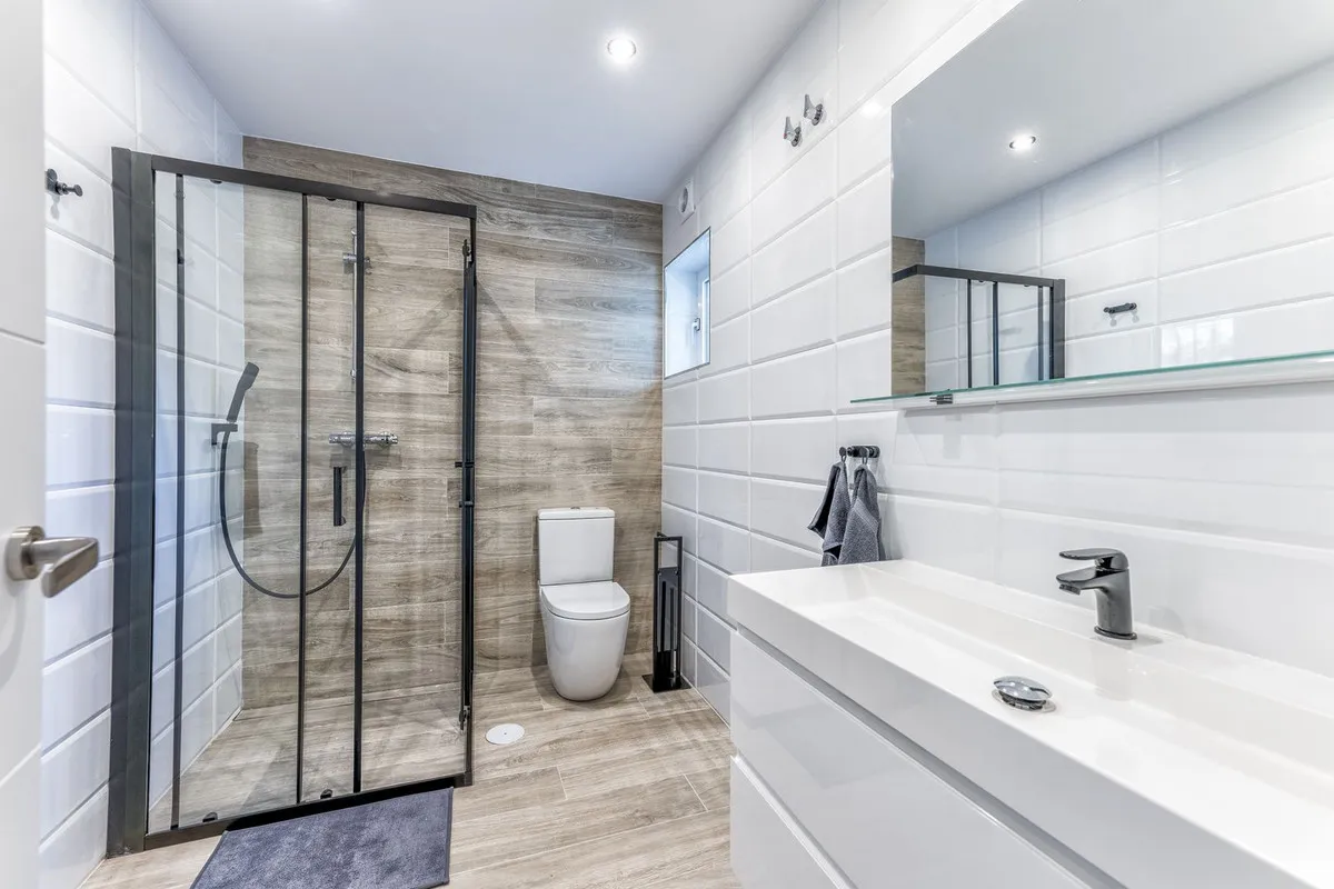 68053d91-a0f7-4d98-aaee-3f928d33969e