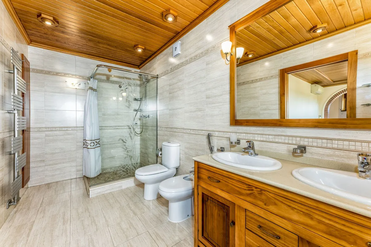 f0777880-711d-40c6-88a7-4aa2a3c43a24