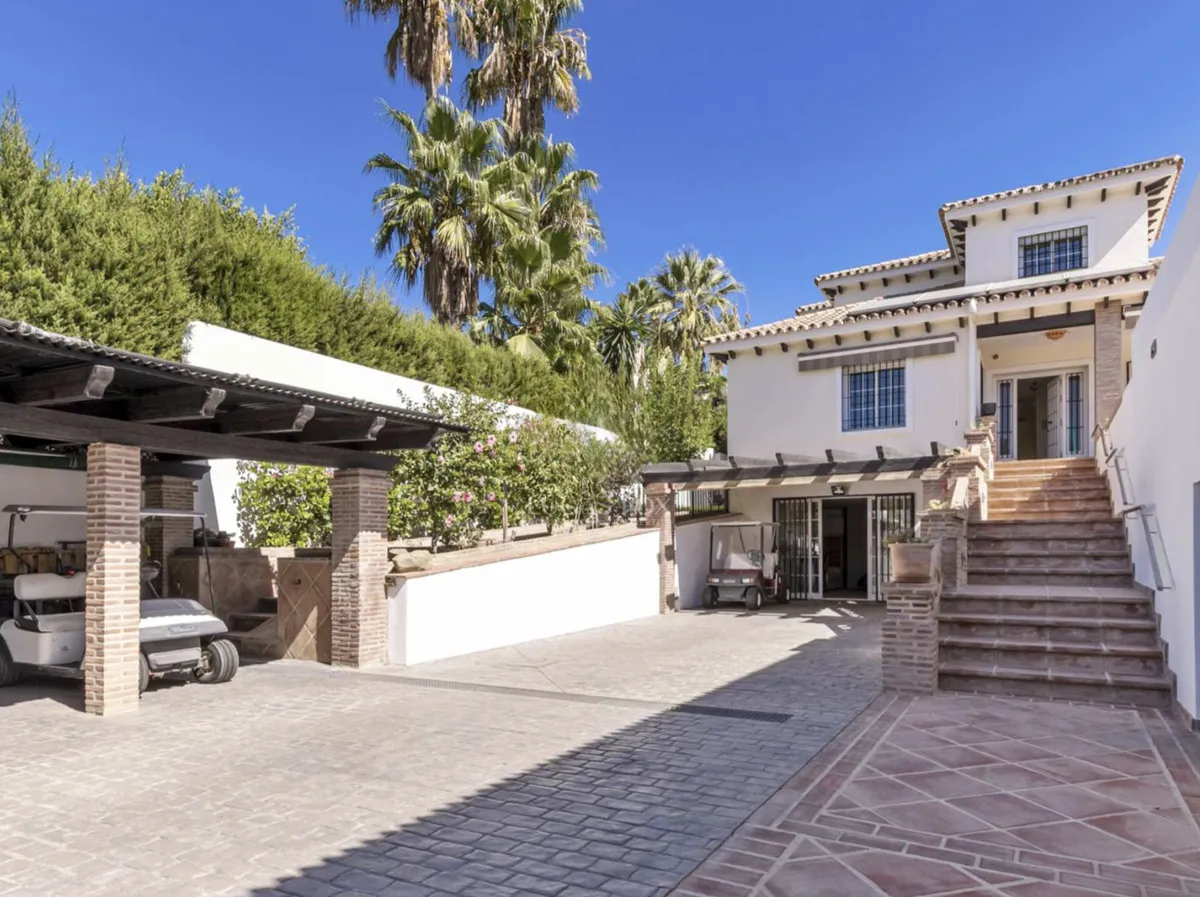 252b8980-bb60-46b9-b3f1-cbb5e8e9d73f