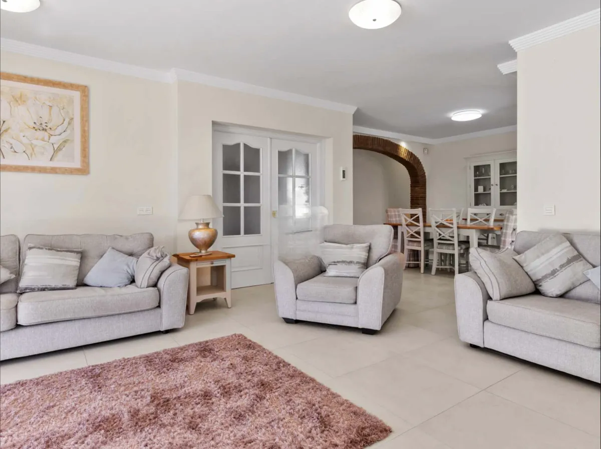 28f714a2-3691-40d5-9b5d-b01de357d2d1