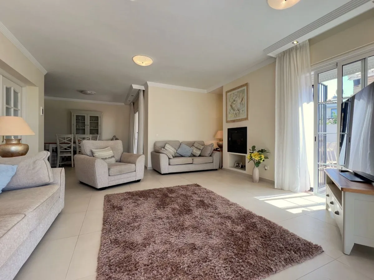 888596b5-2371-4167-b446-e346080352b4