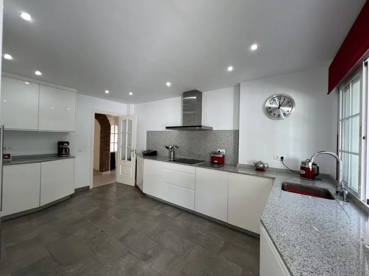 ac196f6d-2a6e-4f2b-b204-354a31f98886