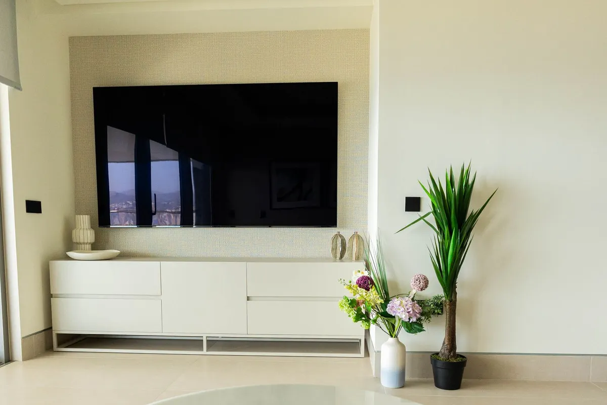 4b42089c-7b37-49e5-a0ec-a69aa0c88403