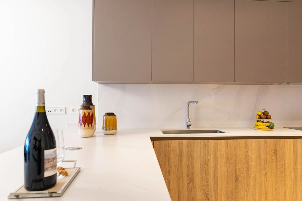 a1777c84-26f8-405d-9301-d250e9e380e1