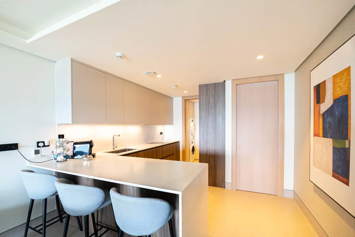 c12f728f-c9e2-4645-9cd9-d48886397e8c