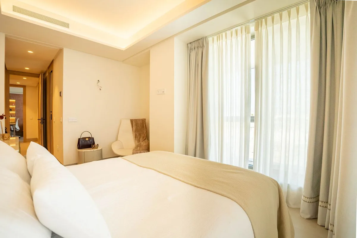 df0e8b9f-338a-44c4-a7fa-b6b4cb584b0a