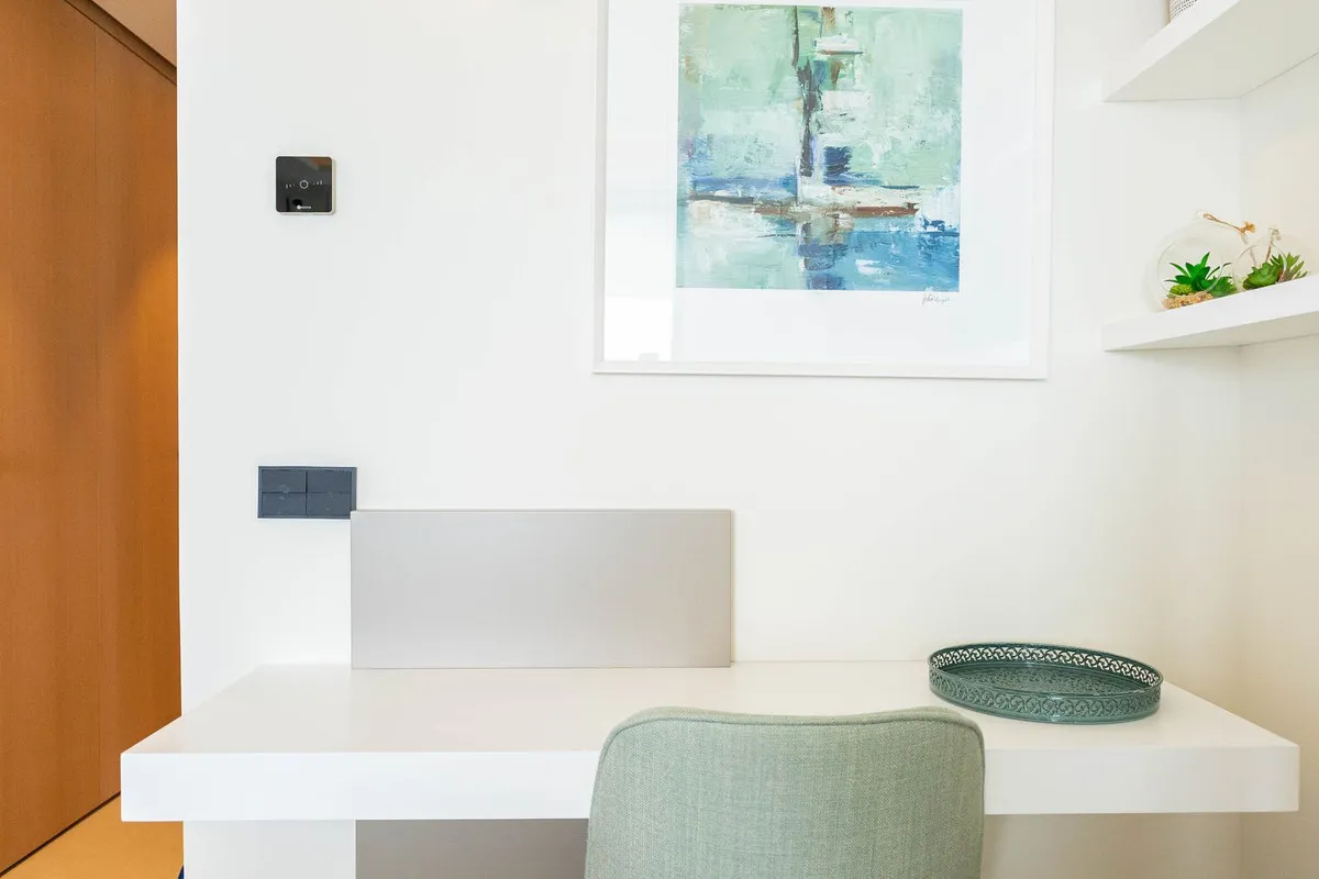 f1c3a388-afd7-425e-828a-1997be0e7276