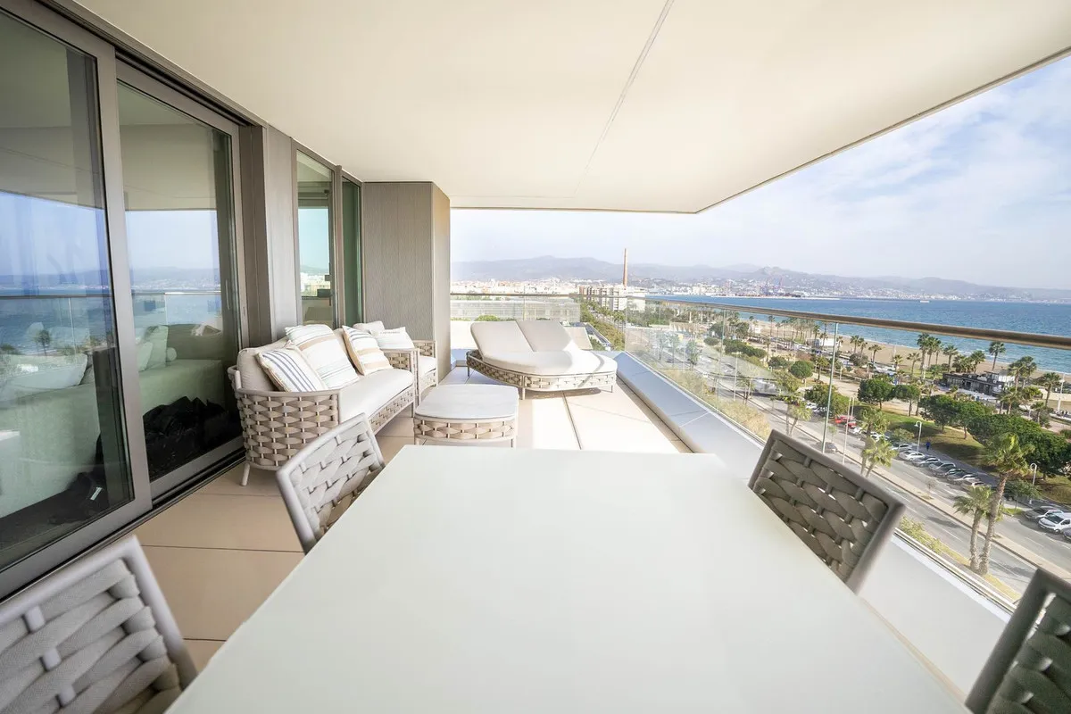 f8068391-9c31-40c5-8f4c-41aeca0a4d48