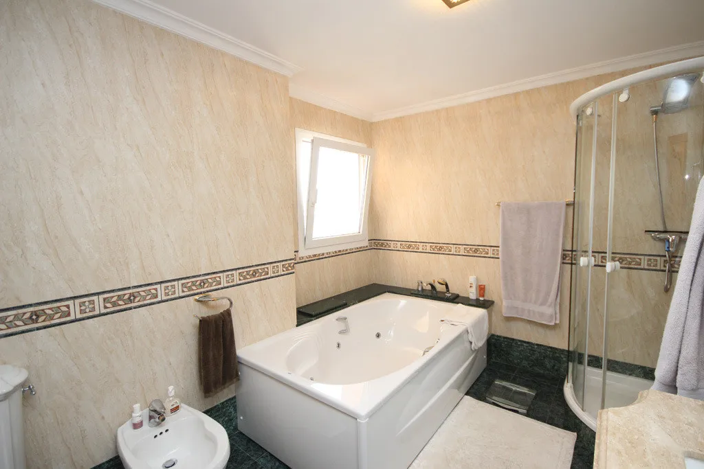 69d482be-e109-4e1d-b8ea-96f81ea2919a