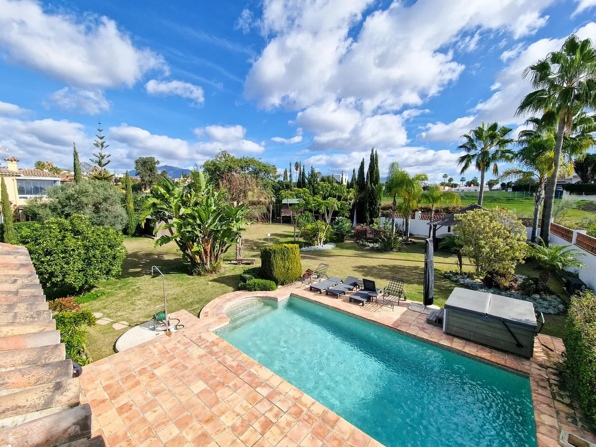 33e67e30-4c83-4300-8452-e86772e50cce