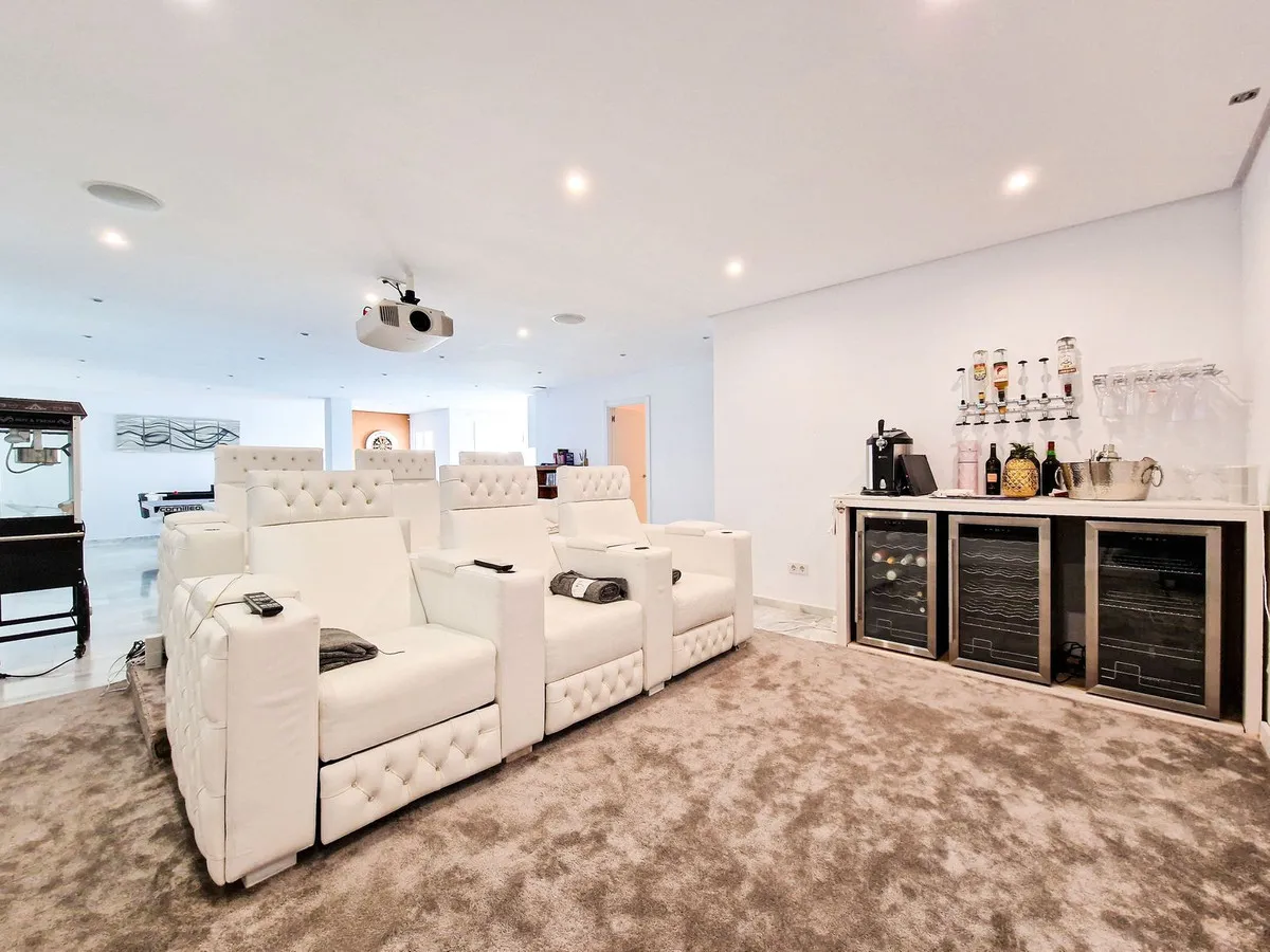 dc6e0cd4-7b77-40f8-ae93-53c3380d43be