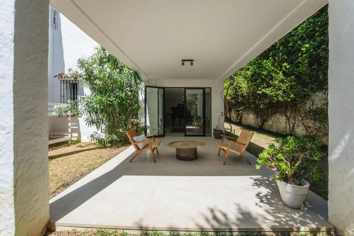 94b761a8-1894-4eb1-872d-0a52f2644786