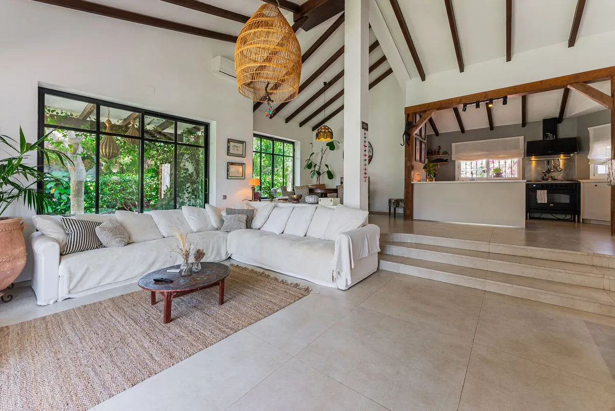 fe5b2742-be0e-4621-9b3d-7a8bc26b9517