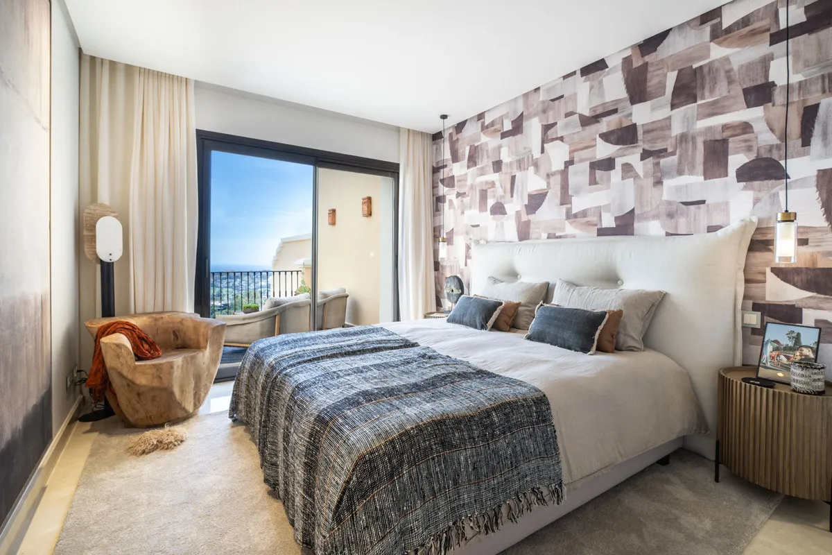 9895f737-cb34-4fcc-866b-1902894a2a0c