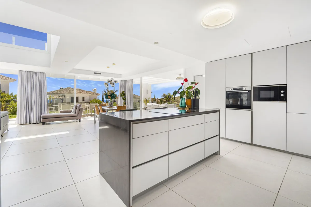 d4b6912b-1832-4fd6-9510-424010cabc29