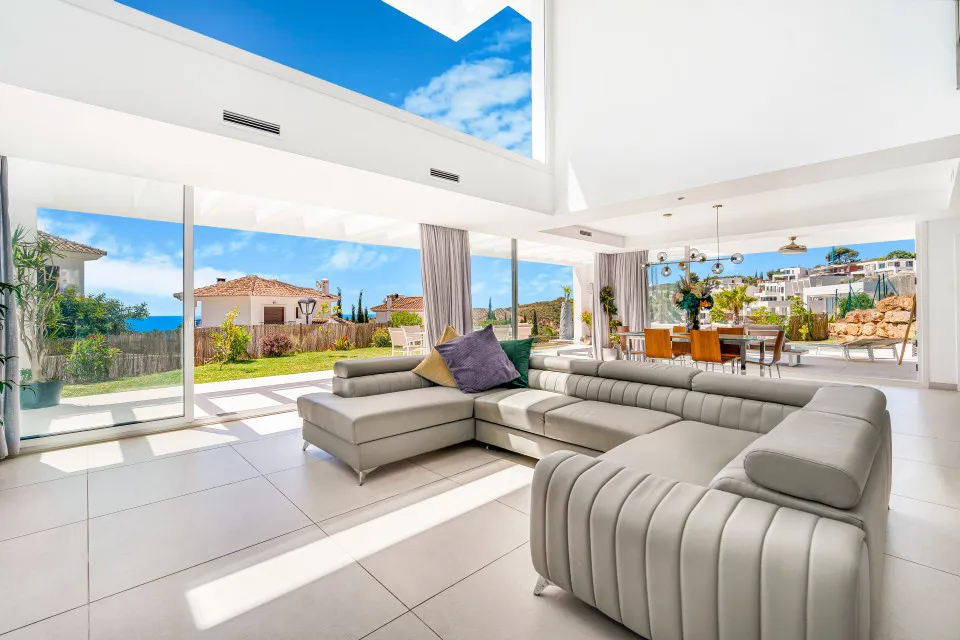 f293e361-9235-43df-b90e-7682fa5a5bbb