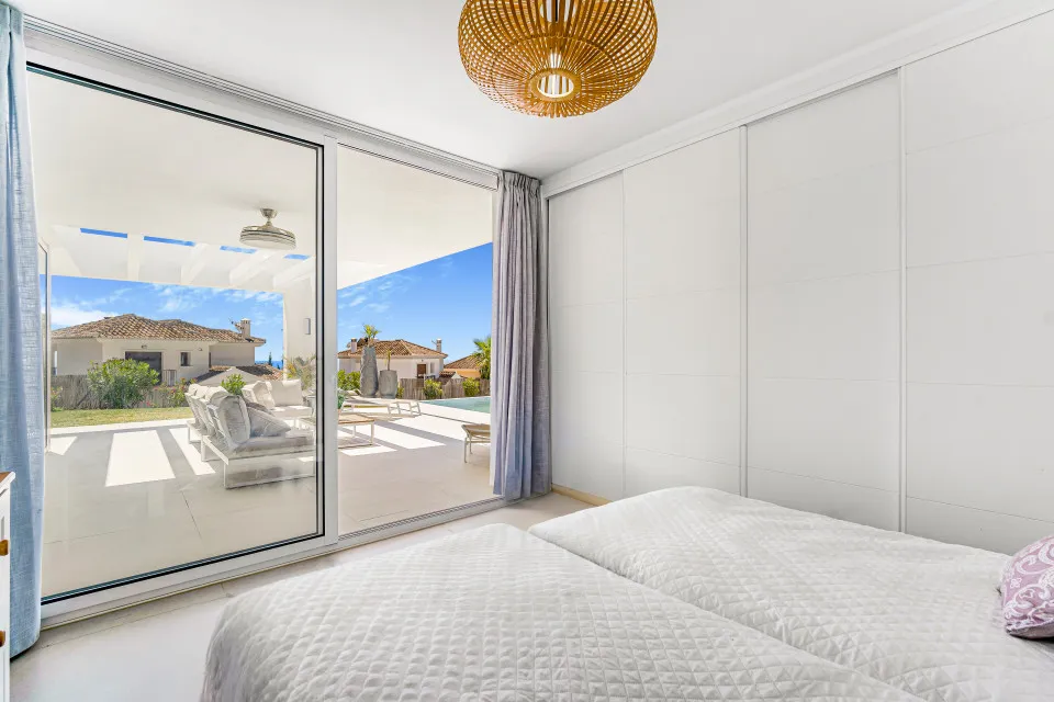 f949095c-95ea-40a8-b7eb-d190a5d126bc