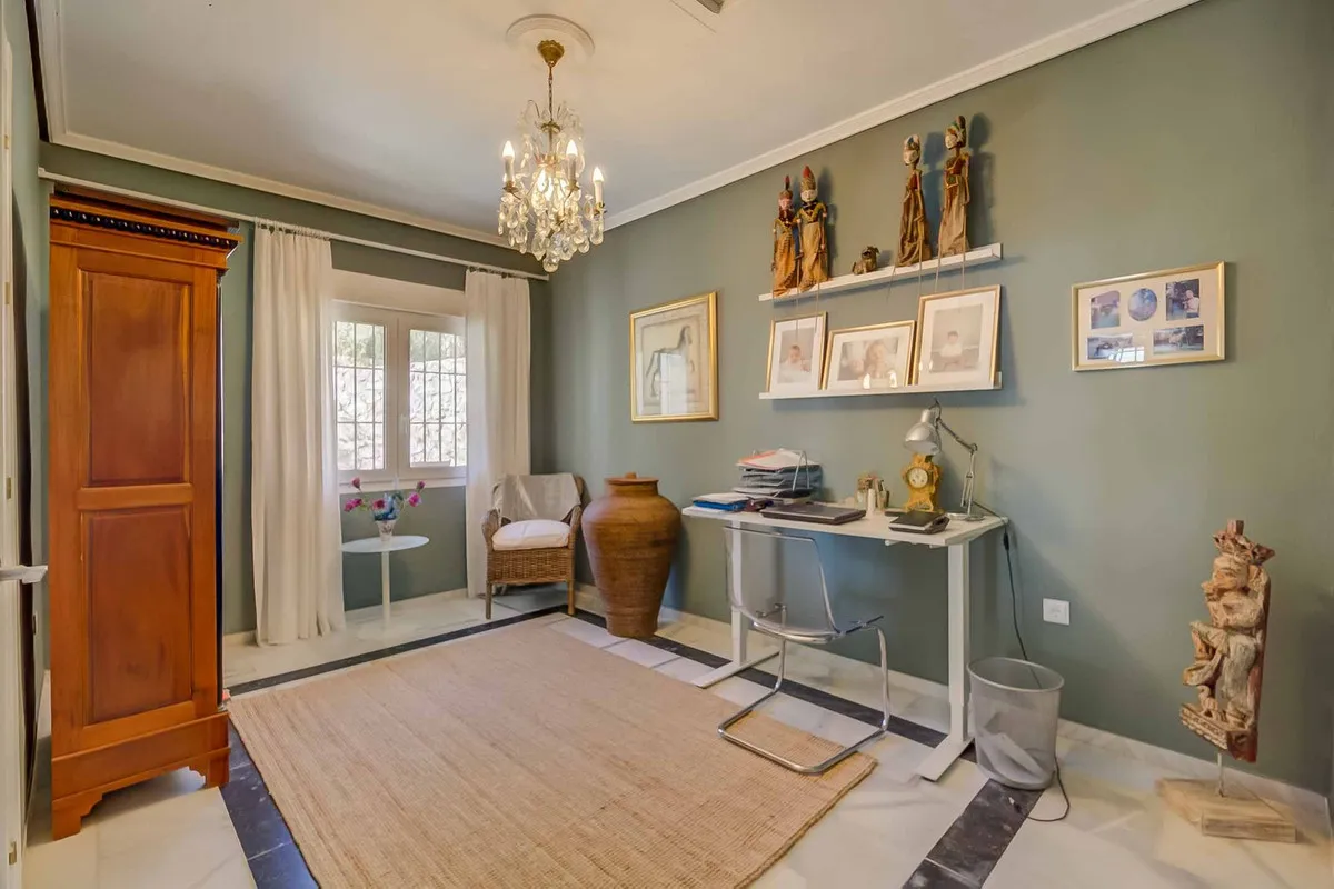 1da0cb25-6a23-4bbb-93a0-22f4f2785e4b