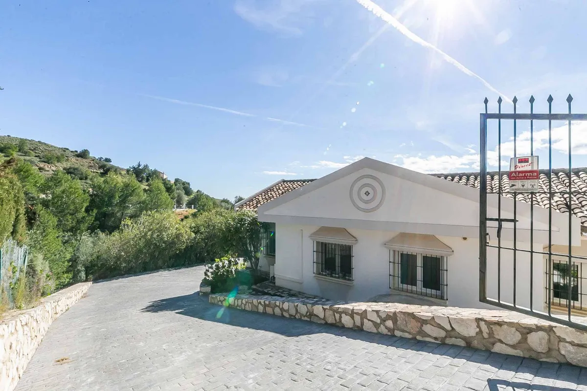 2606fa66-3888-4789-b3b6-48f25cb5e031