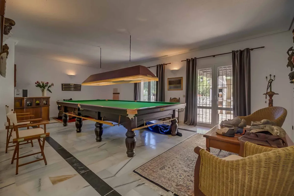 3bcd9ec9-e5de-4592-b77c-093d3953a6ec