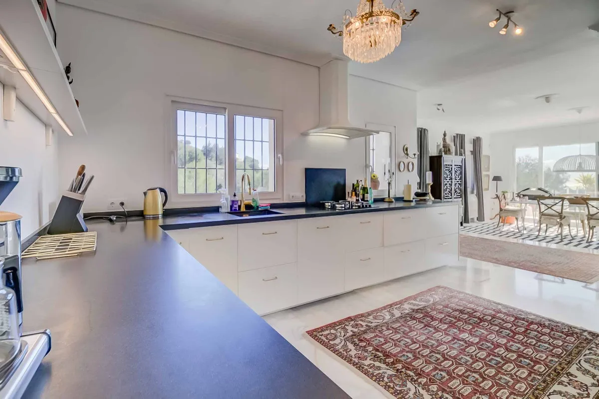 4b609192-dd35-4654-81aa-bd2449984a84