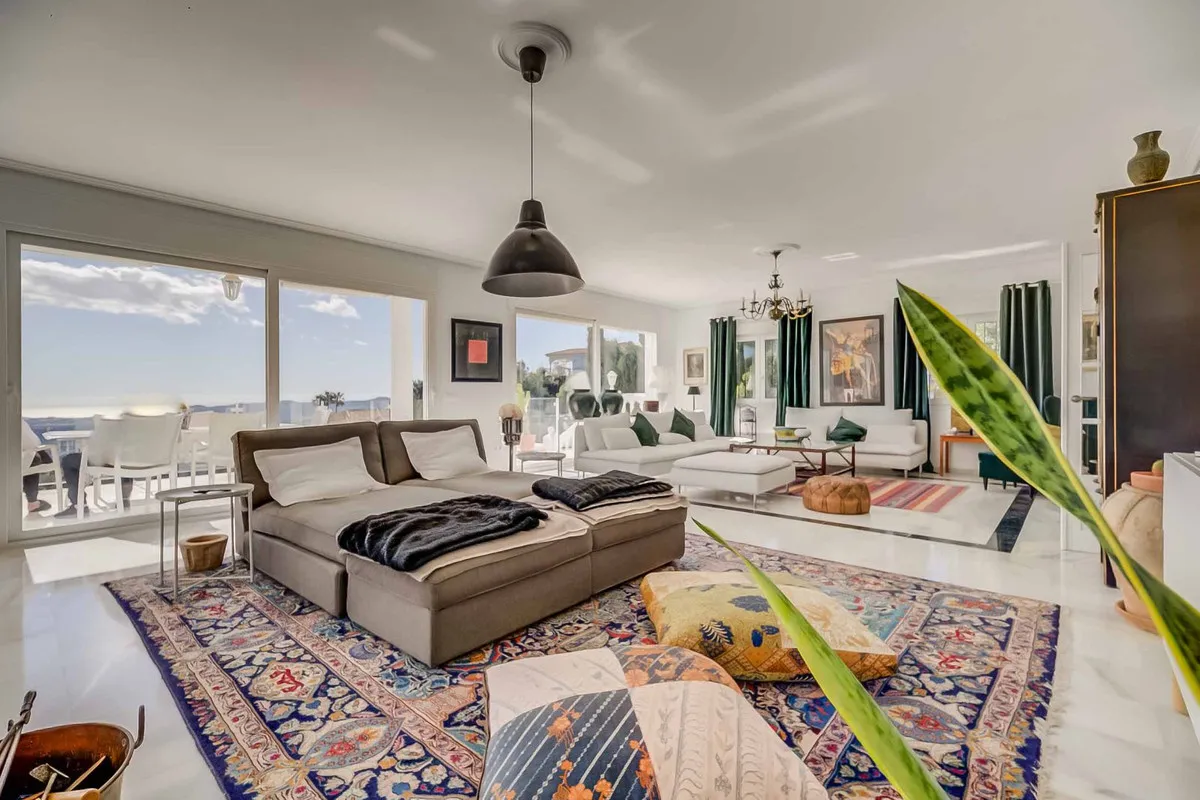 9e4651ca-208b-4aea-ae44-d72aa221e6b4