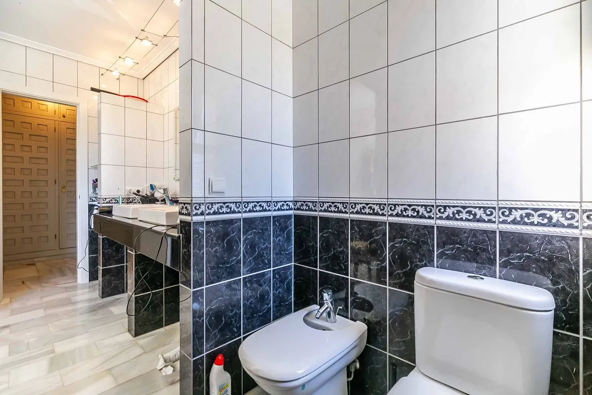 9f4c7138-94b1-4453-bd90-c555e689241e