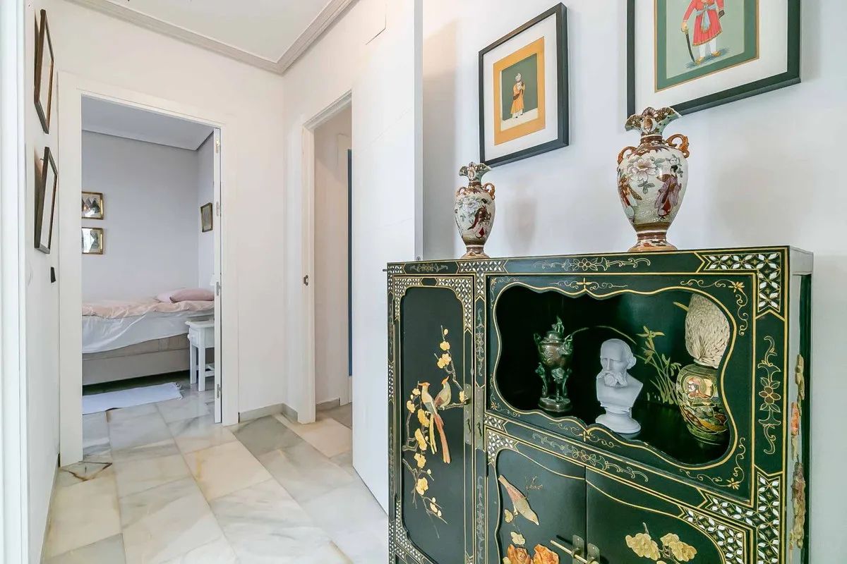 a12cec62-10d1-48a9-aad0-8d92f44270f4