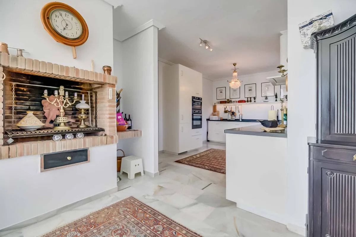 a358a47b-5a40-4072-b46c-e89664db2fd9