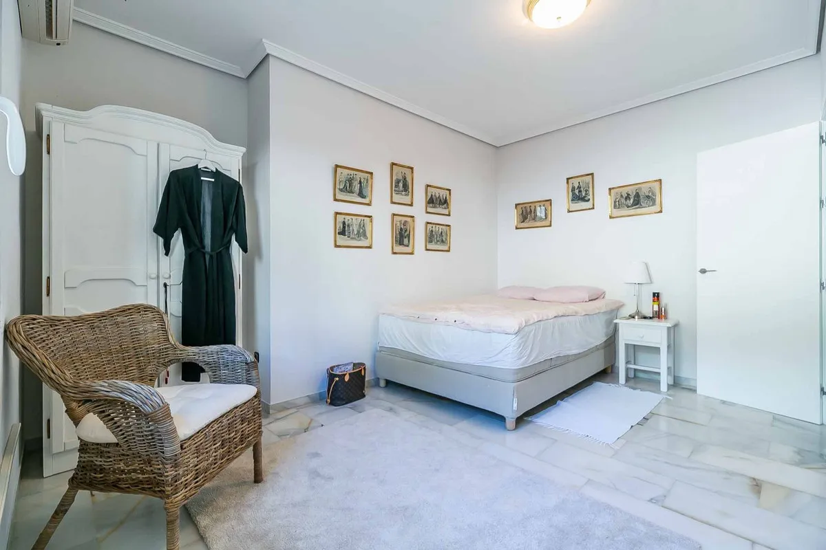 da07120b-ff35-42a3-a3a8-2b8eb31fe766