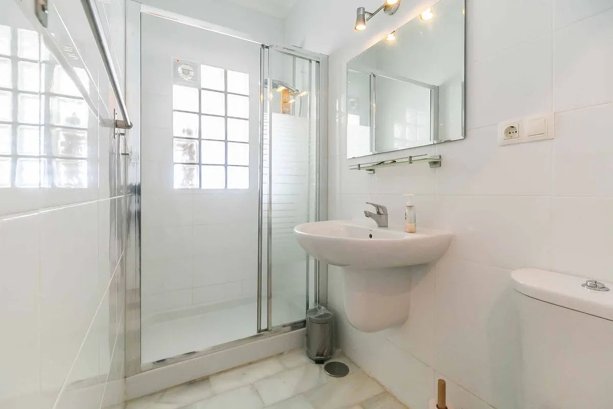 df1d150c-328c-4a63-beaa-df1c882aa43f