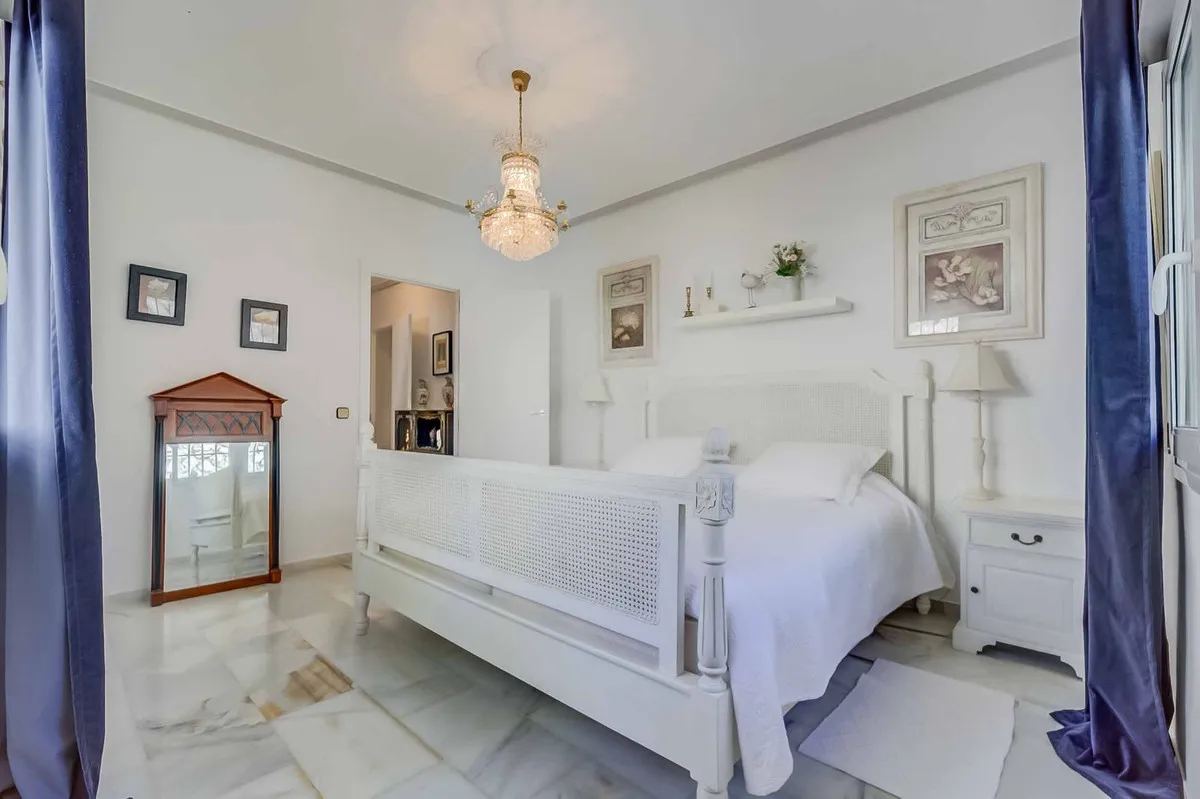 e223a83a-30ca-4a94-bd80-e646ac0091cc