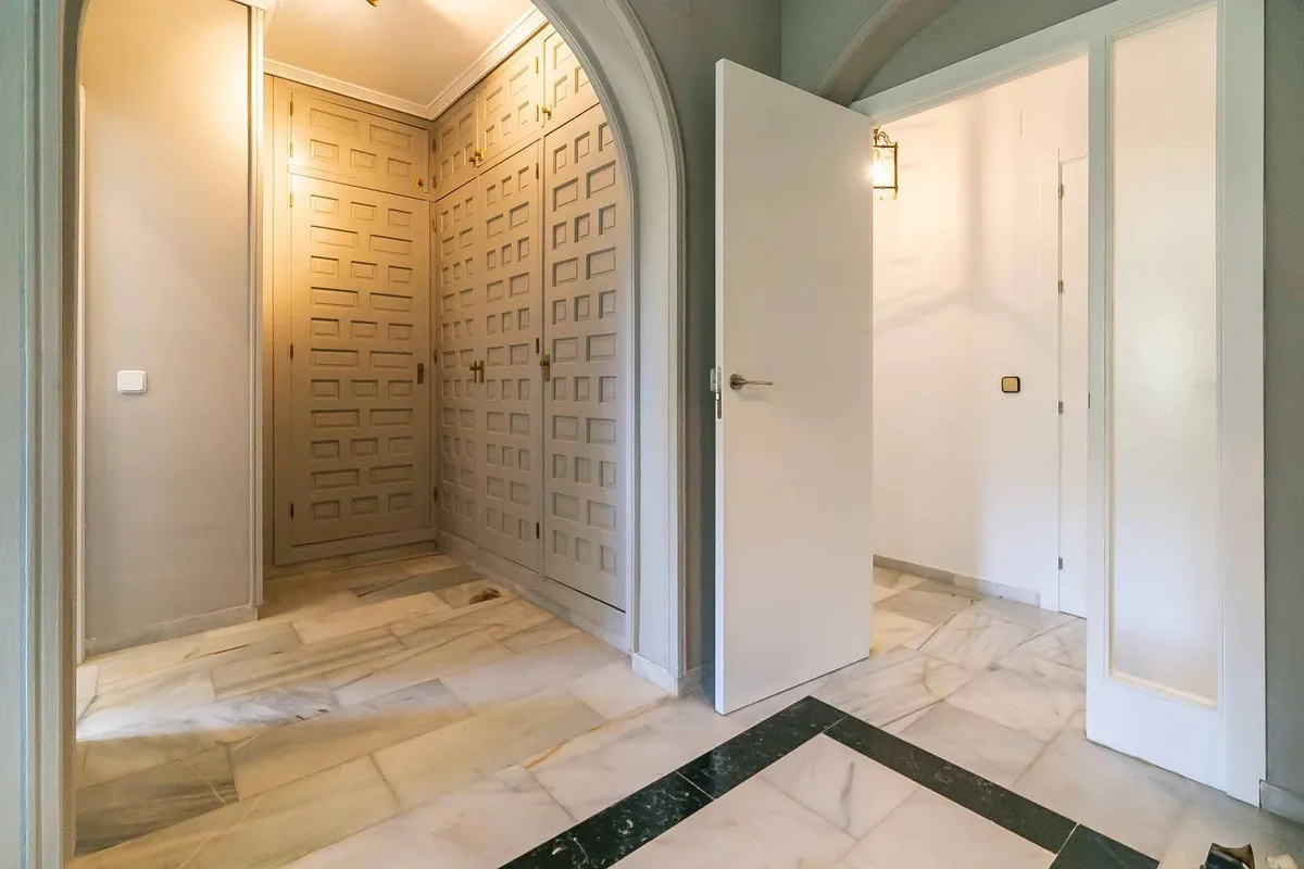 f1fb02f7-1dac-48aa-abff-ac63447bd491