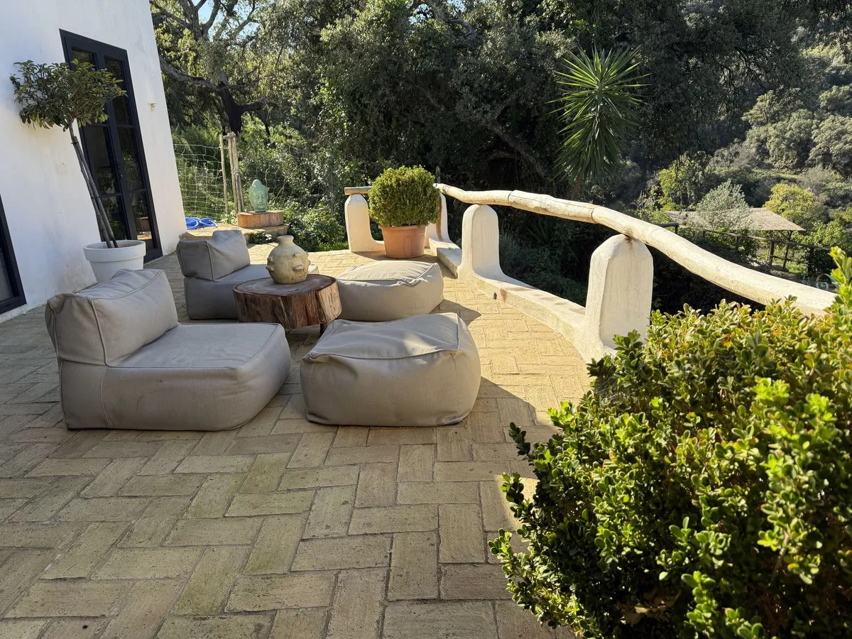 085cb4c7-1f14-4bbb-821a-c424104b130d