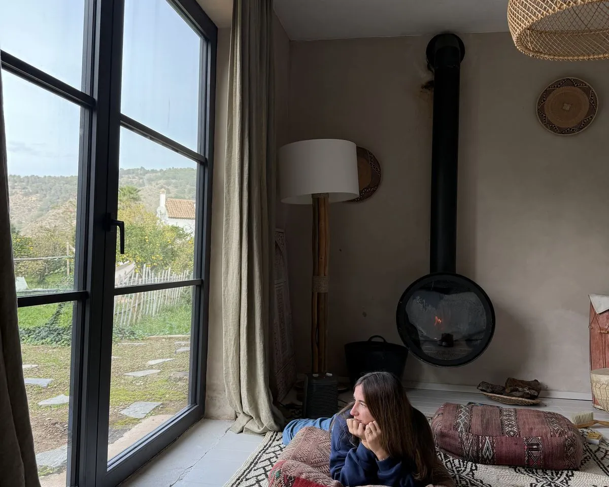 1969b987-0b57-4a0f-949d-afd4d84aa6ab