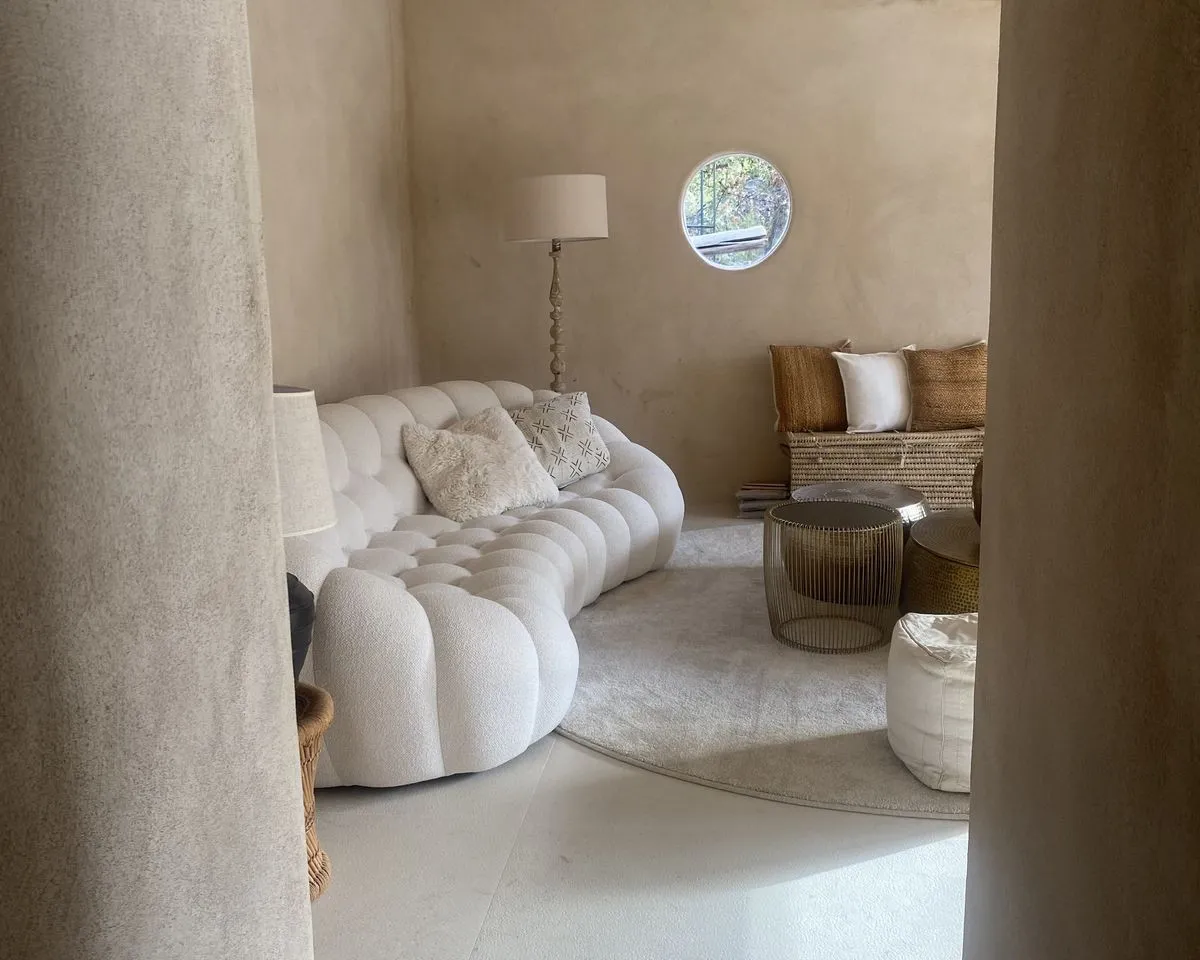 3357411e-f3d8-413c-b348-2e2fa2b15452