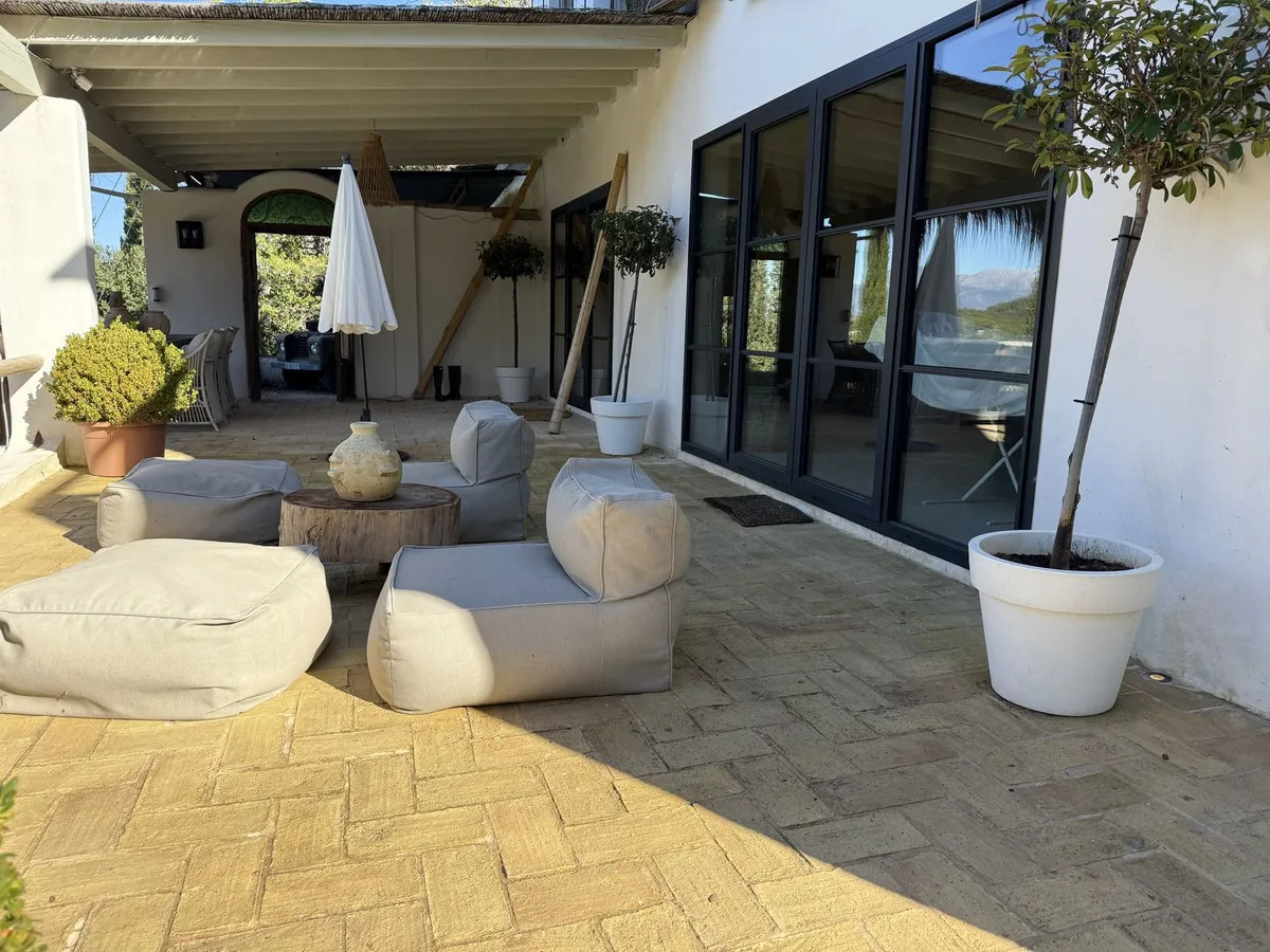 b2792557-241b-42cf-82dd-ee9ac9abccda