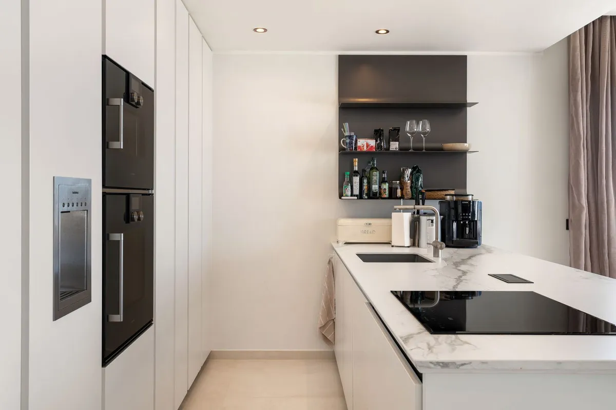 5f15ea11-8393-43e7-b0e9-3c6cee8c8ca7