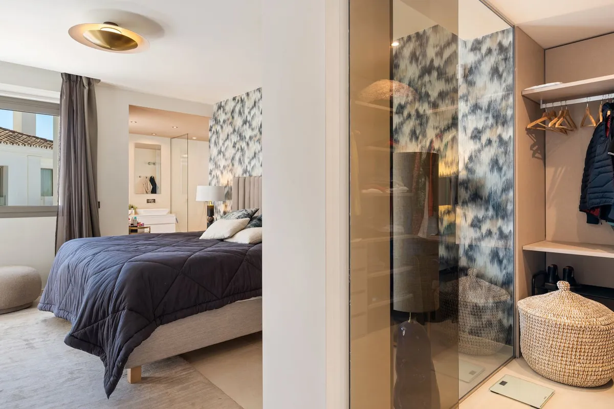 8705354d-a1ff-44db-b966-c62674709089