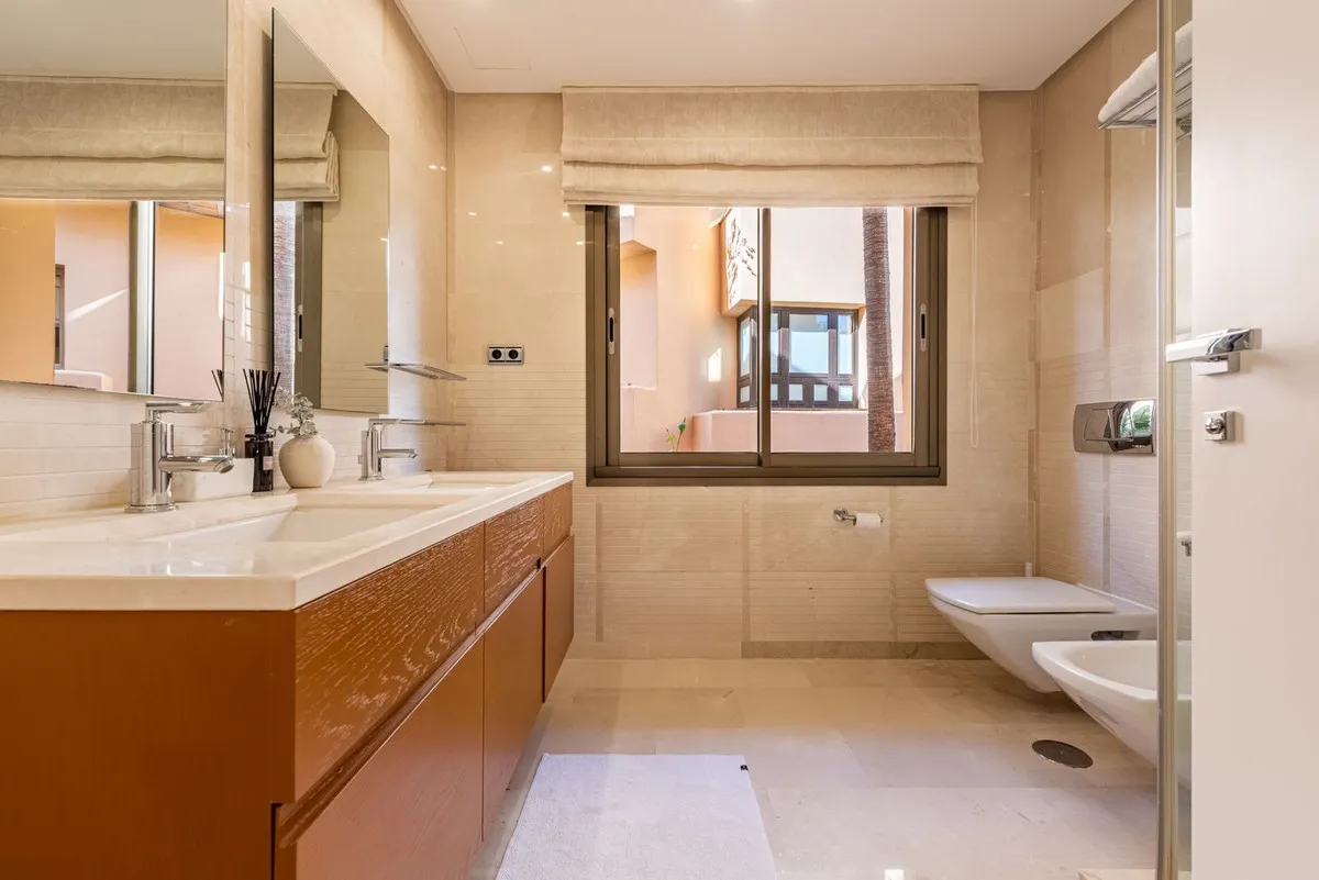 31159137-5cfb-405a-b6d3-946fffb32f77