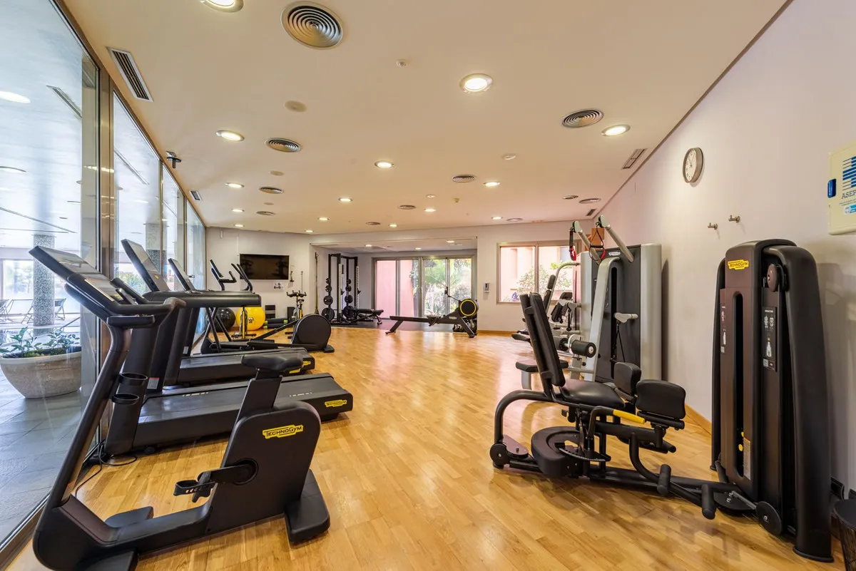 68ef54cb-19f6-4799-a880-062202e830ea