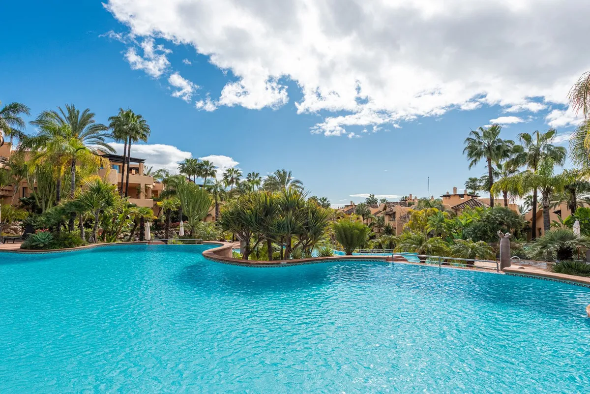 a167abc7-ffe6-4378-9c00-e93dd08ee76f