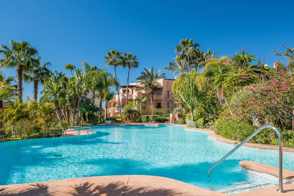 ac2ed9b3-2587-4f2d-b586-92820b5358fb