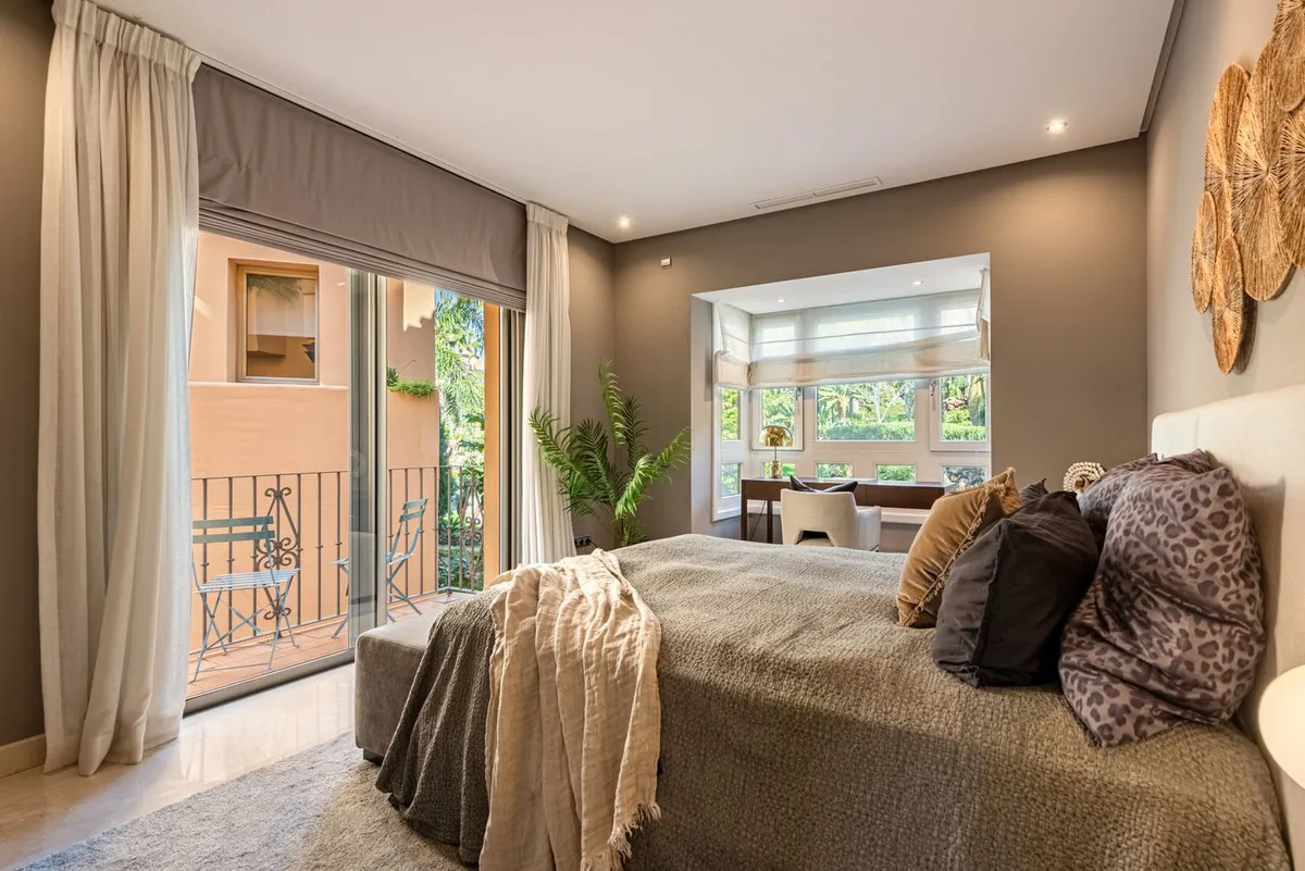 caff40d5-cdaf-4830-8e5f-19b448abad48